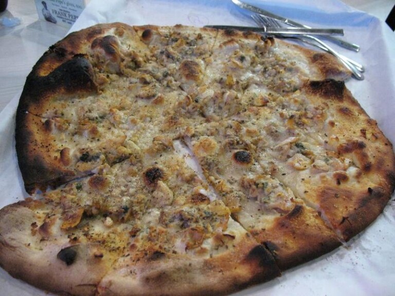 Threat to Hegemony of Sal’s Pizza? Clam Pizza Missle Inbound from New Haven