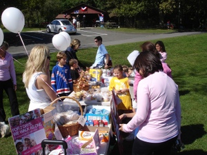 Soleryers_bake_sale_dsc04876