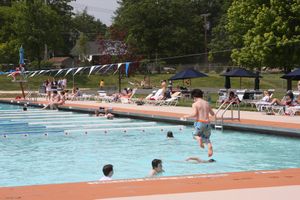 Pool Opens Jump 05-25-2009 144