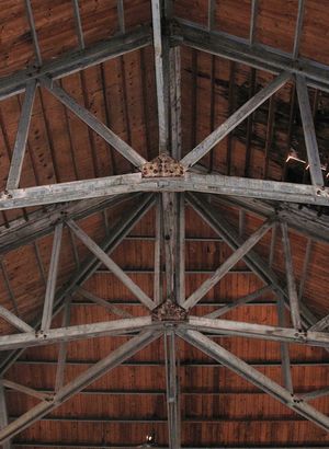 Trusses and gusset plates in the Palmer Tennis House_files