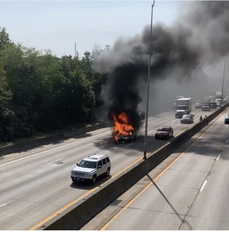 Rye I-95 Car Fire 09-21-2020 - 3 (fd)