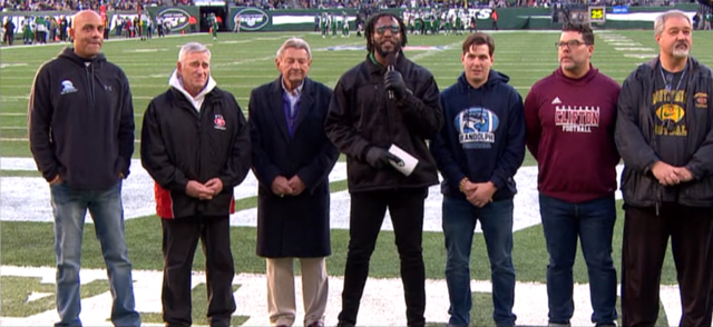 Dino Garr at NY Jets - on field recognition with other coaches 2021-12-10