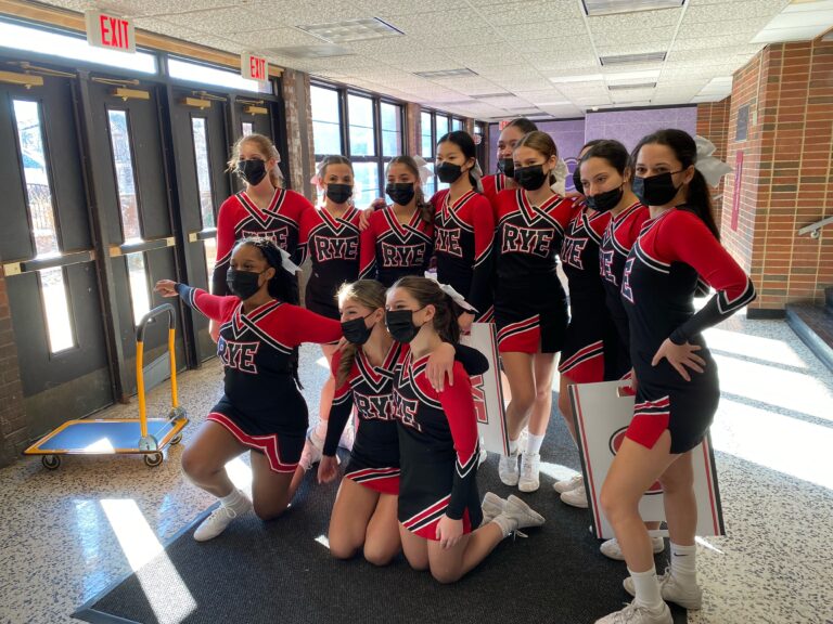 Girls Varsity Cheer Enters First Competition