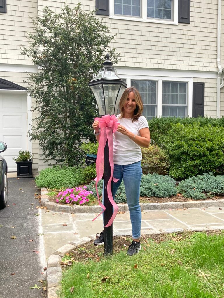 (PHOTO: Laura Centeno goes pink. Photo credit: Martina Farres.)