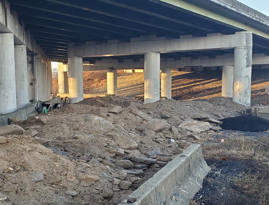 (PHOTO: The New York State Police are seeking the public’s assistance in identifying the individuals responsible for the illegal dumping of backfill debris along I-95 and I-287 in the City of Rye.)