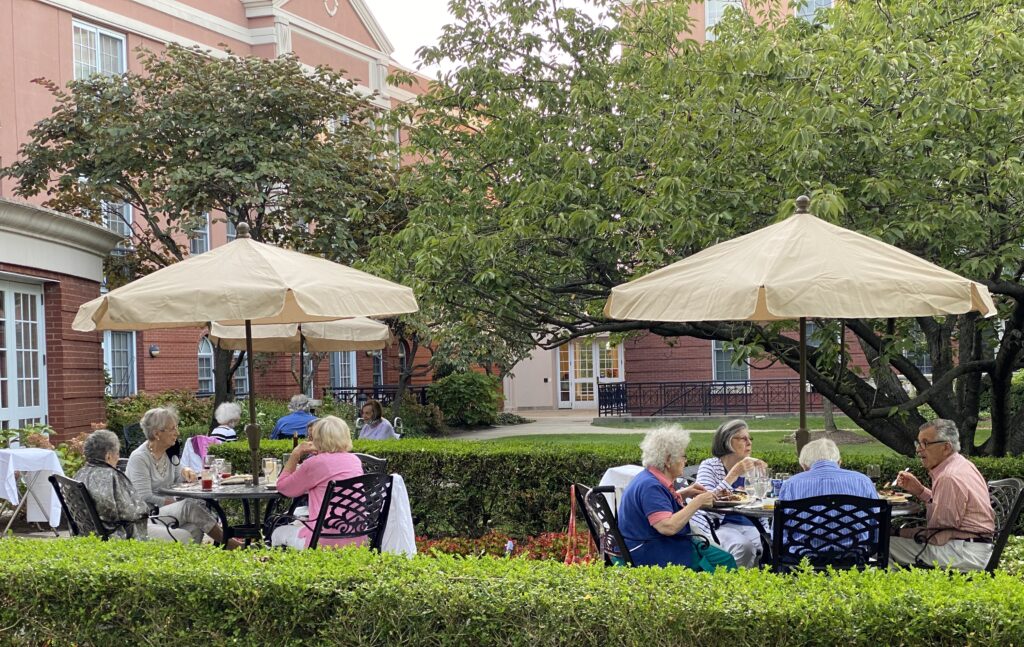 (PHOTO: Outdoor dining at The Osborn.)