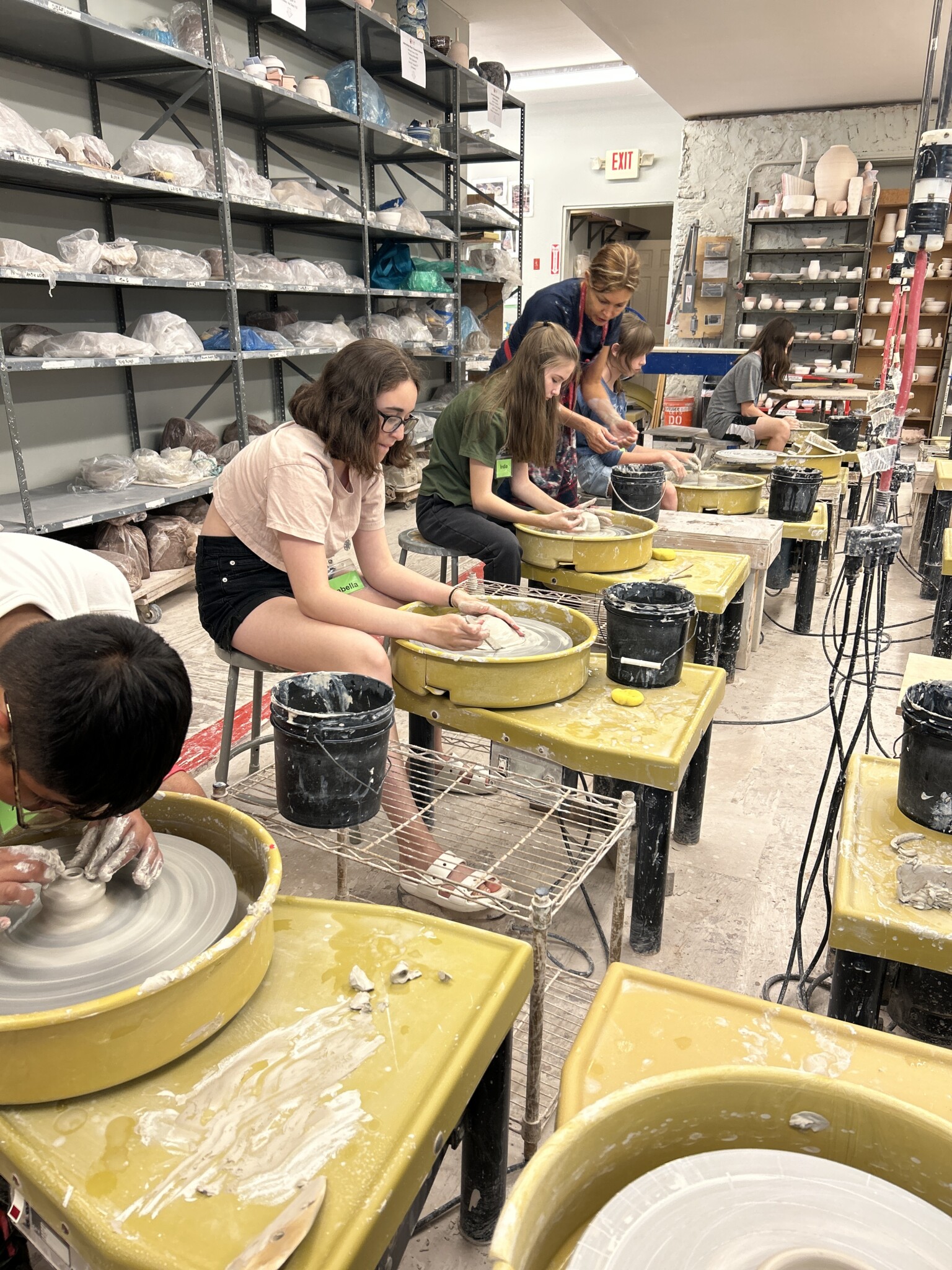 (PHOTO: Class at Clay Art Center.)