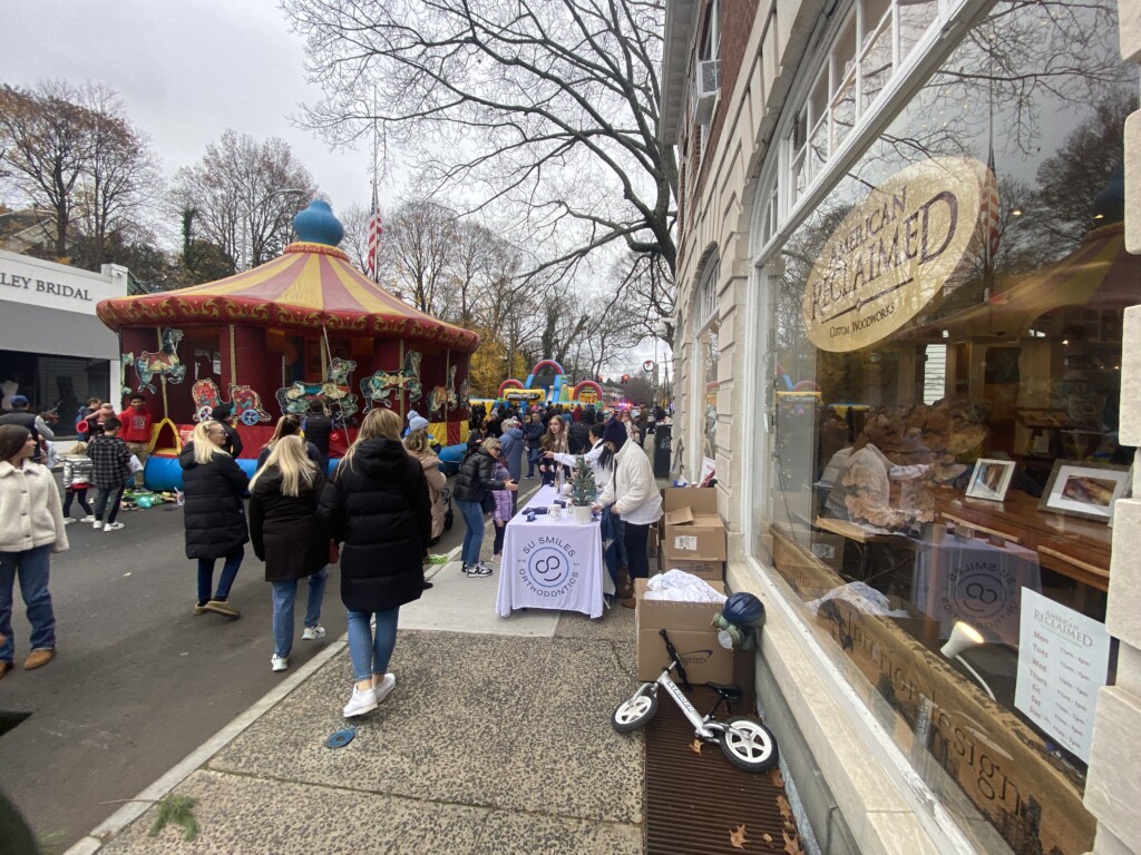 (PHOTO: Mistletoe Magic on Purchase Street in Rye on Sunday, November 26, 2023.)