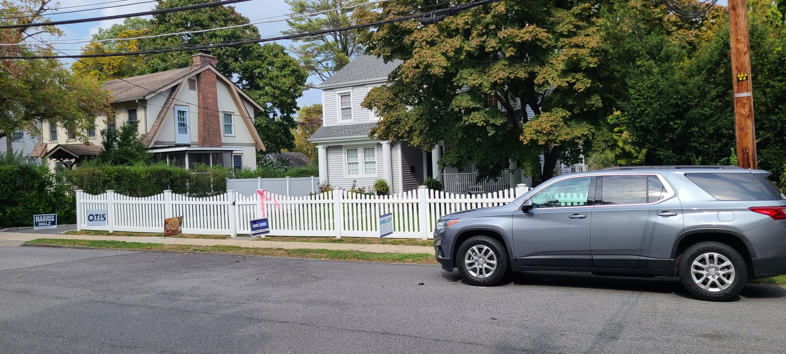 LETTER: Political Signs in Public Right of Way Must be Removed