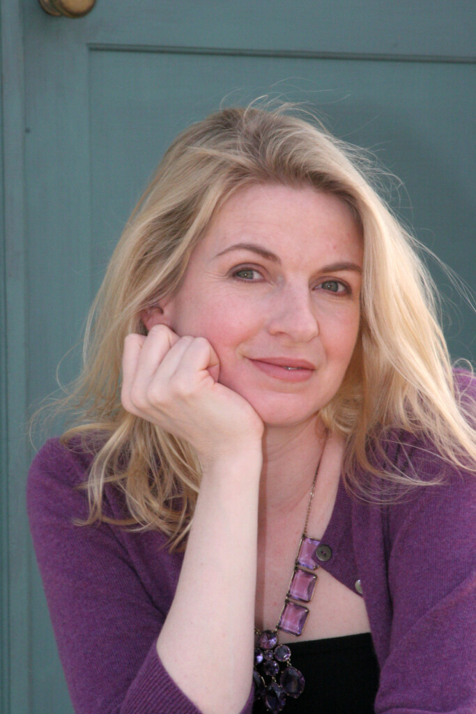 (PHOTO: Author Jennifer Donnelly, Revolution Publicity Photo. Public Domain)