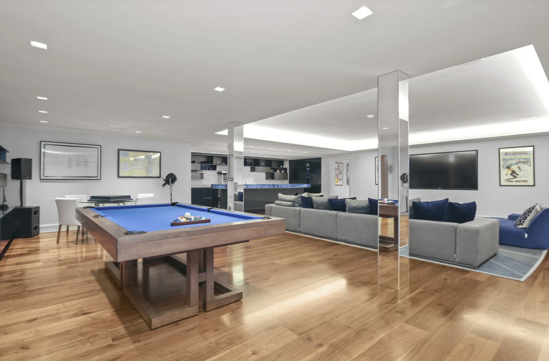 555 Lake Avenue, Greenwich
