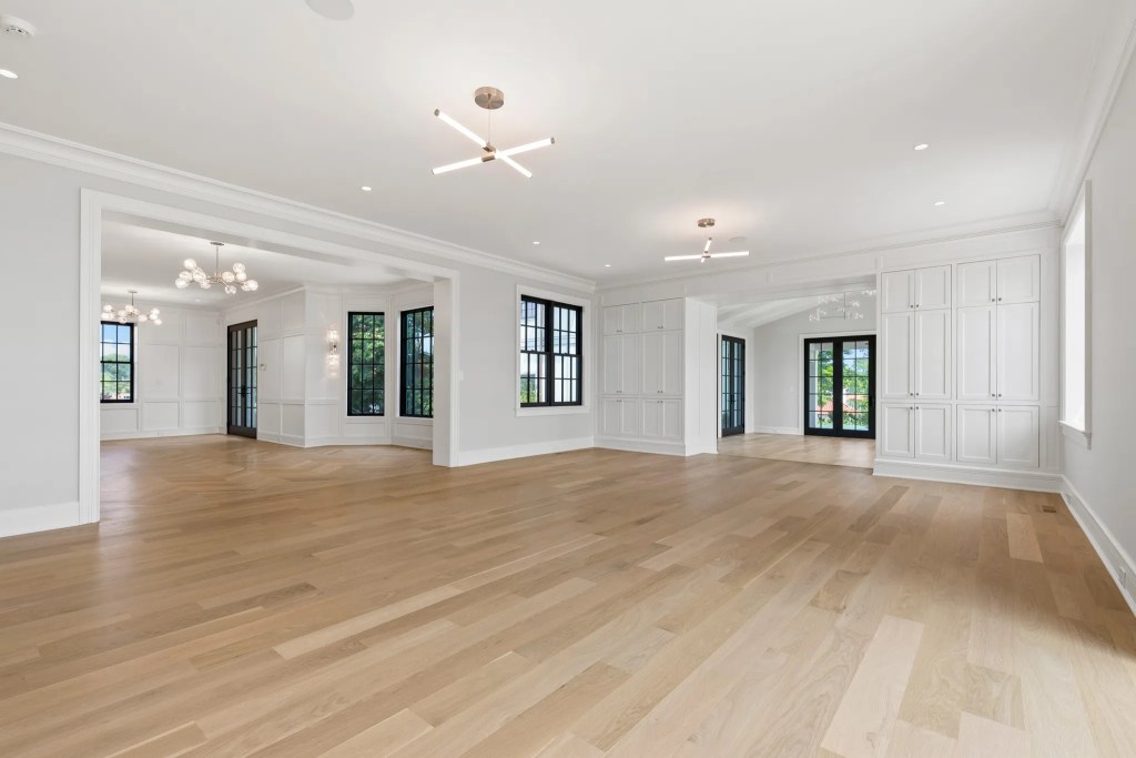 104 Premium Point Road, Mamaroneck