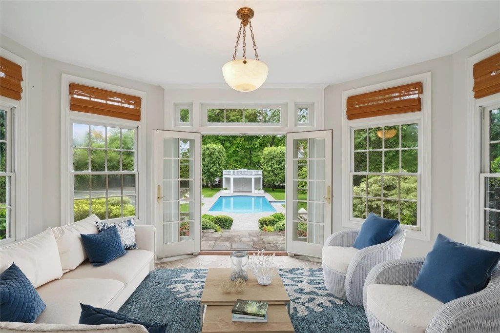 45 Forest Avenue, Rye
