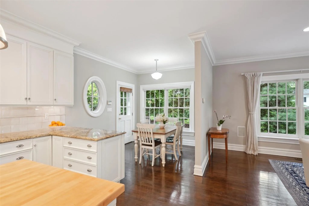 45 Forest Avenue, Rye