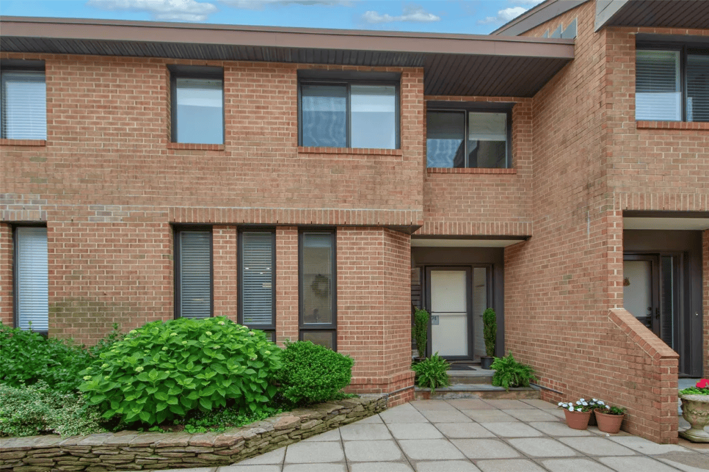 74 Waters Edge, Rye