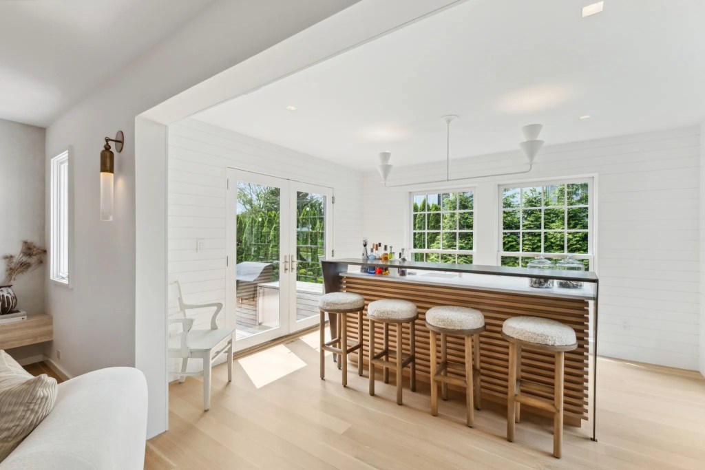 35 Halsted Place, Rye