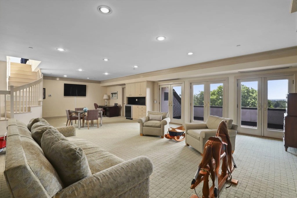 7 Rockledge Road, Rye