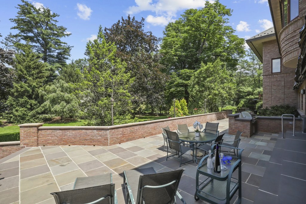 7 Rockledge Road, Rye