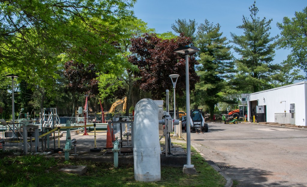 (PHOTO: The Blind Brook Treatment Plant in Rye's Disbrow Park. Fille photo 2024. Credit: Tilman Oberbannscheidt.)