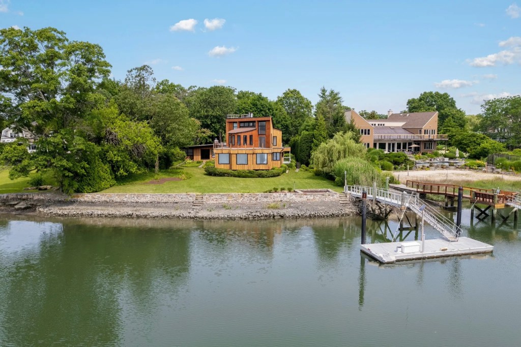 1160 Greacen Point Road, Mamaroneck