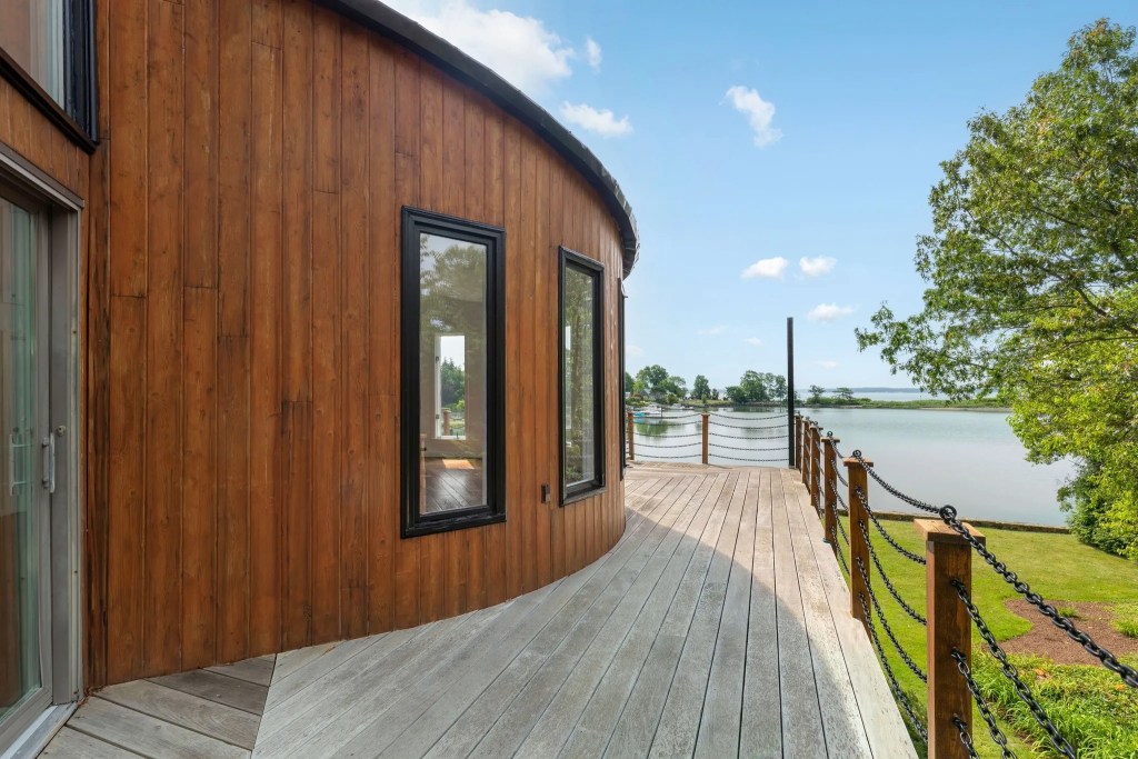 1160 Greacen Point Road, Mamaroneck