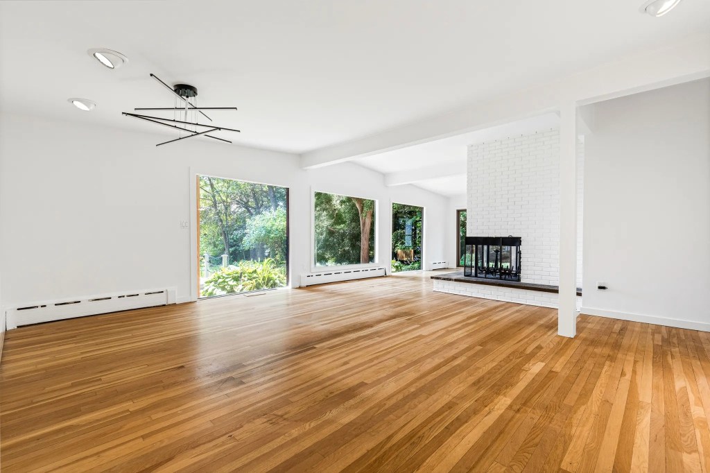 1160 Greacen Point Road, Mamaroneck