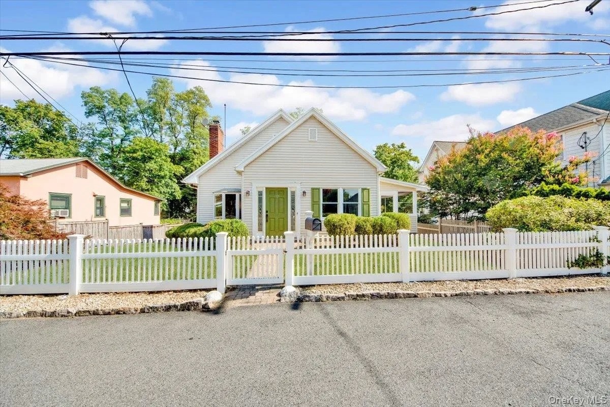 32 Ridgeland Terrace, Rye