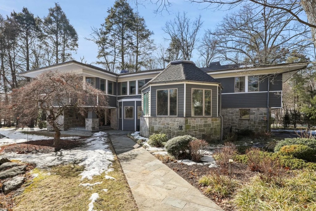 54 Lincoln Avenue, Rye Brook