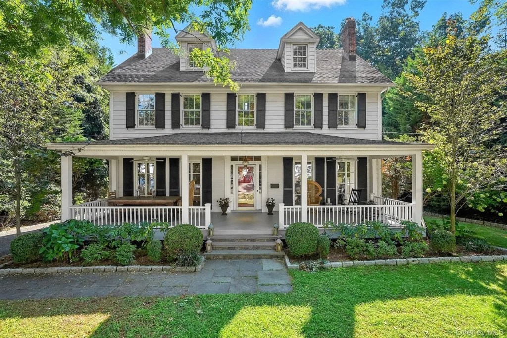 14 Mendota Avenue, Rye