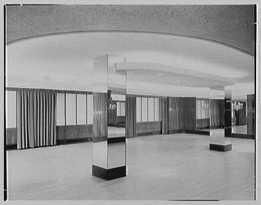 (PHOTO: Arthur Murray Dance Studio at 342 Madison Ave., New York City in 1950. Public Domain via the Library of Congress.)