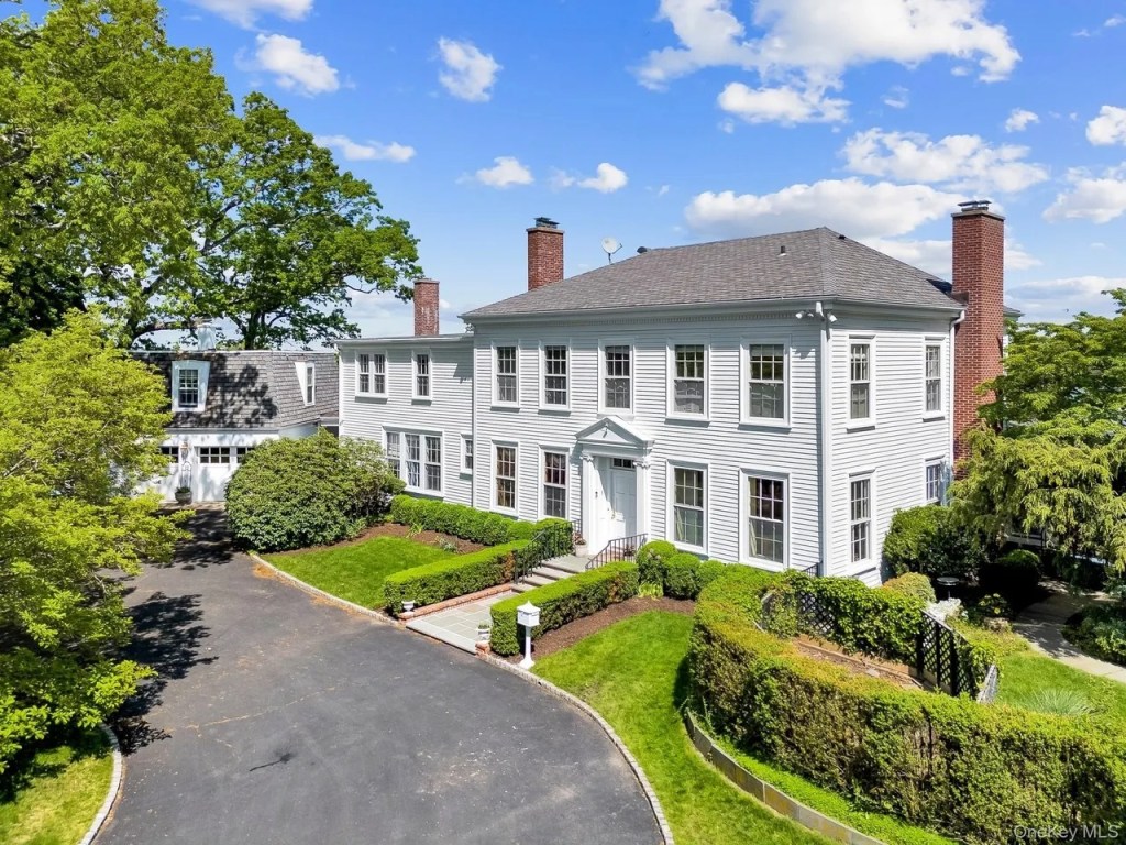 13 Kirby Lane, Rye