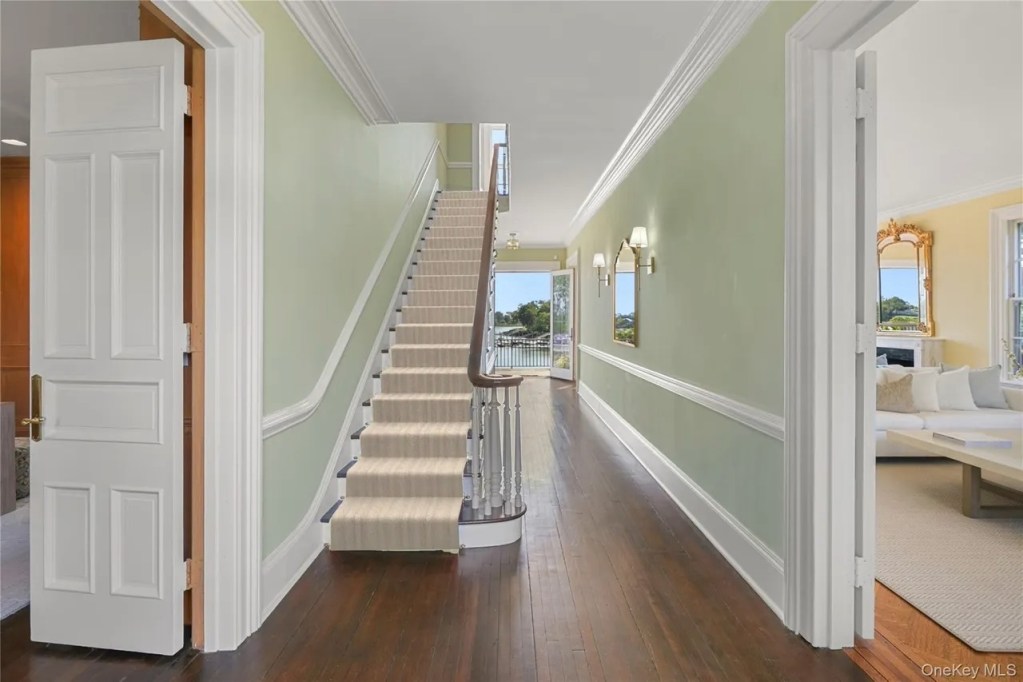 13 Kirby Lane, Rye