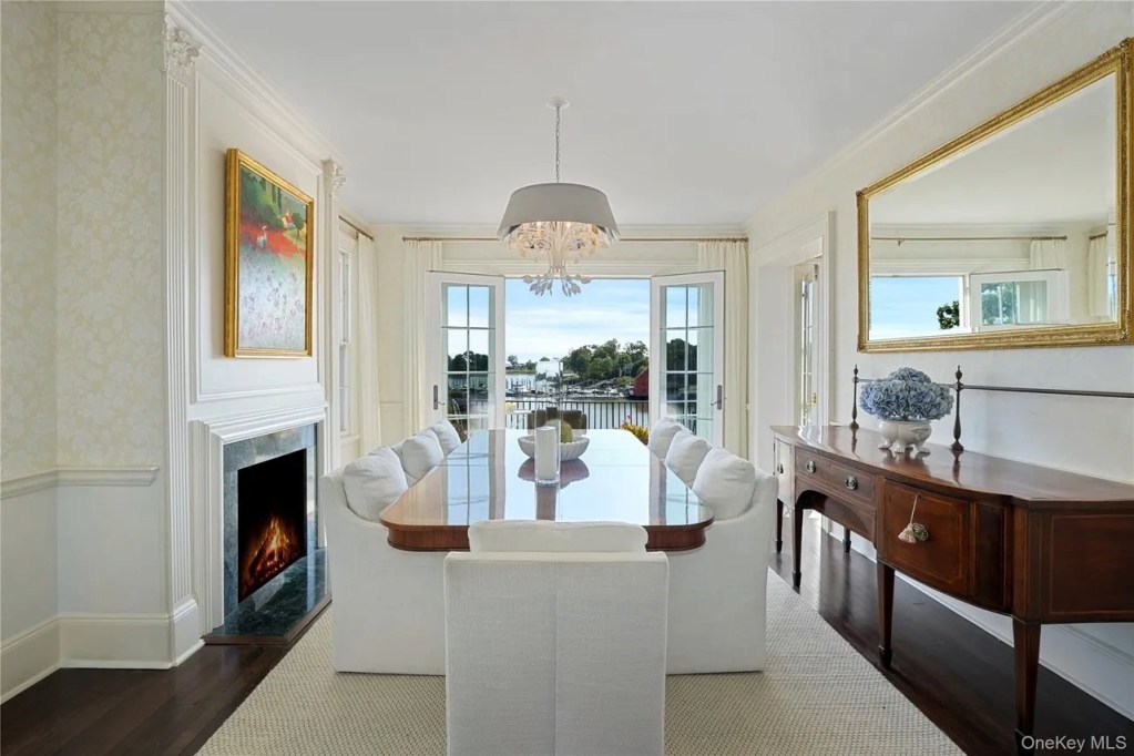 13 Kirby Lane, Rye