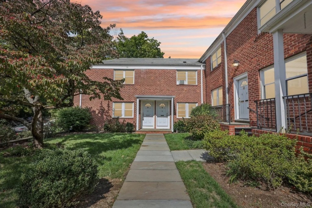24 Wappanocca Ave (Apartment B), Rye