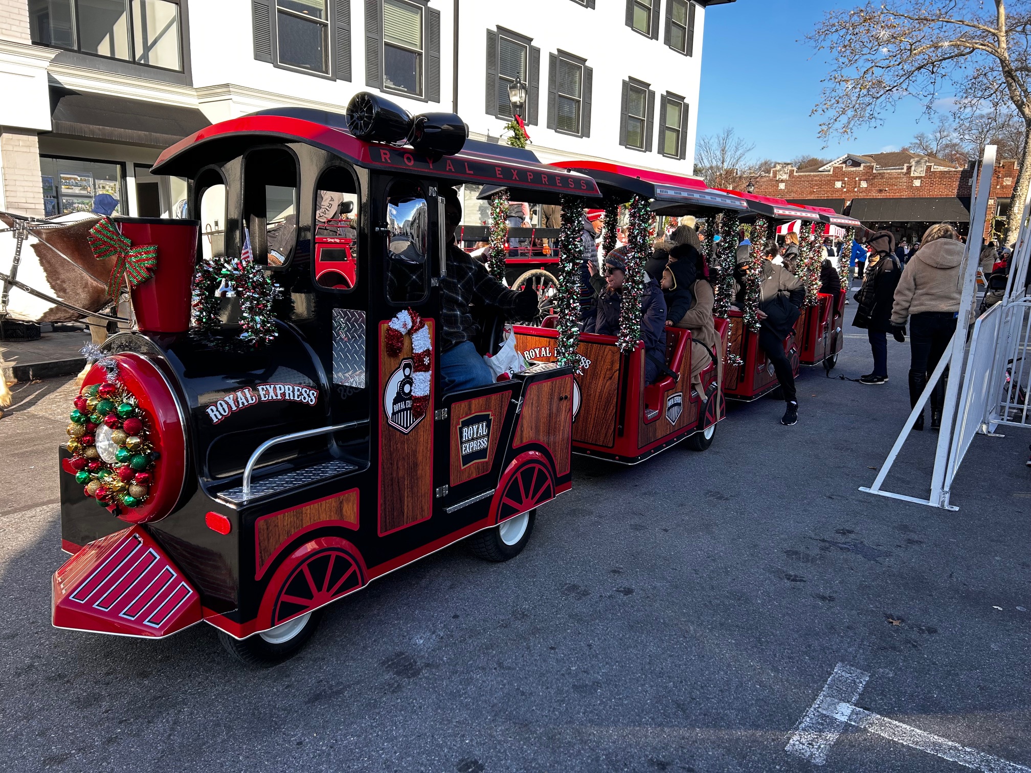 (PHOTO: Downtown Rye celebrating the holidays with Mistletoe Magic. Contributed.)