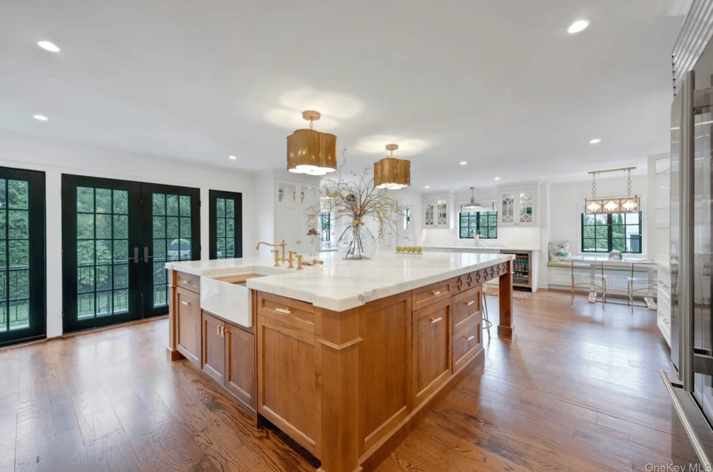 725 Forest Avenue, Rye