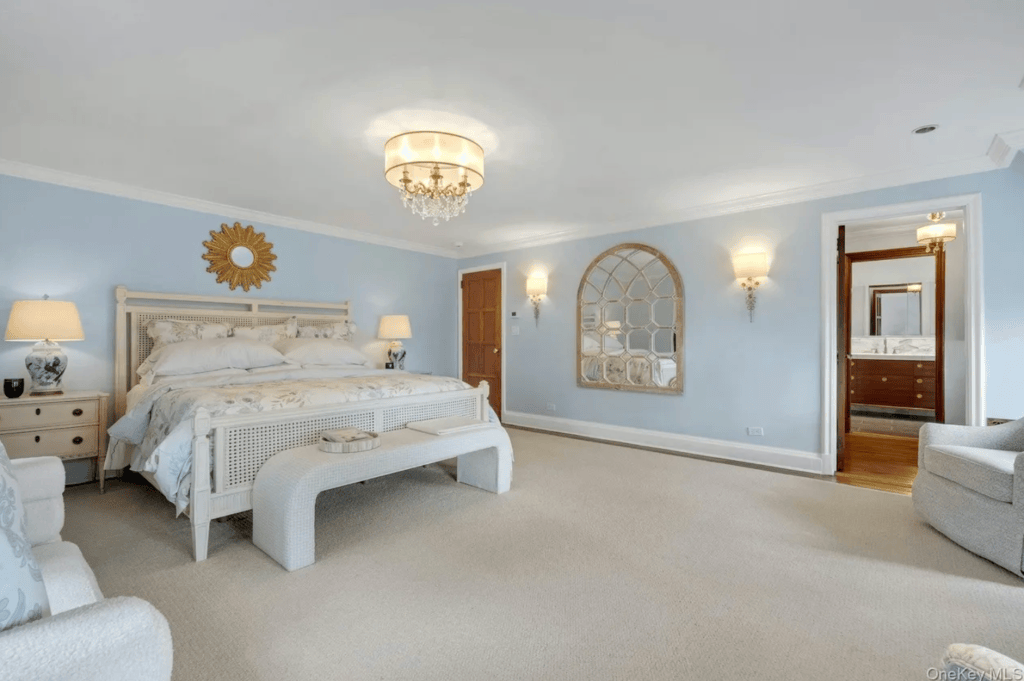 725 Forest Avenue, Rye
