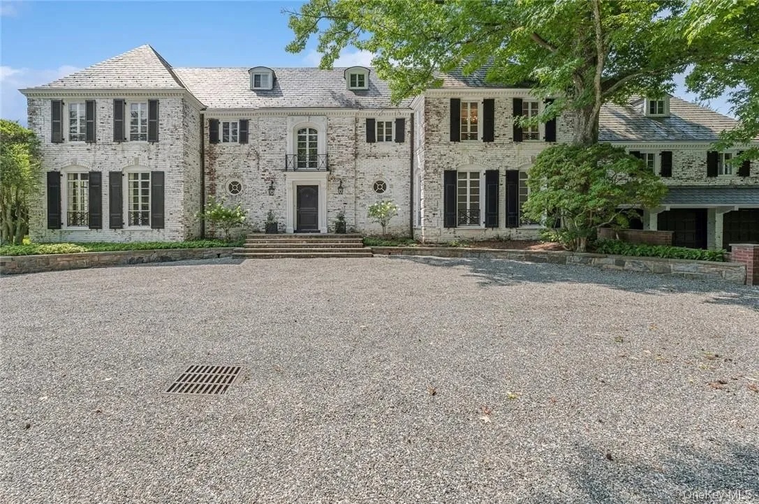6 Loden Lane, Purchase