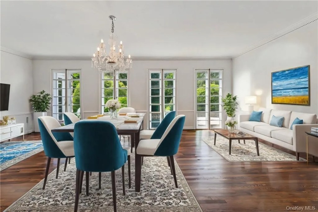 6 Loden Lane, Purchase