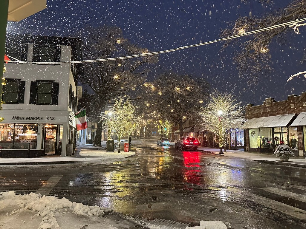 (PHOTO: Snow in downtown Rye, New York on Sunday, December 14, 2025. Contributed.)