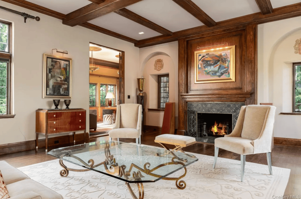 42 Masterton Road, Bronxville