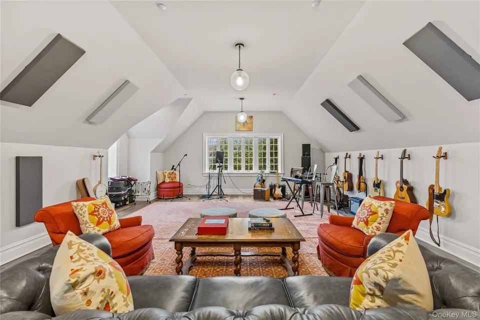 19 Park Drive South, Rye