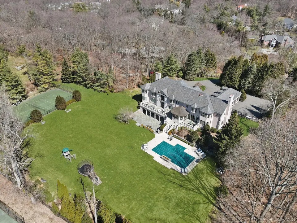 1 Laurelwood Court, Rye