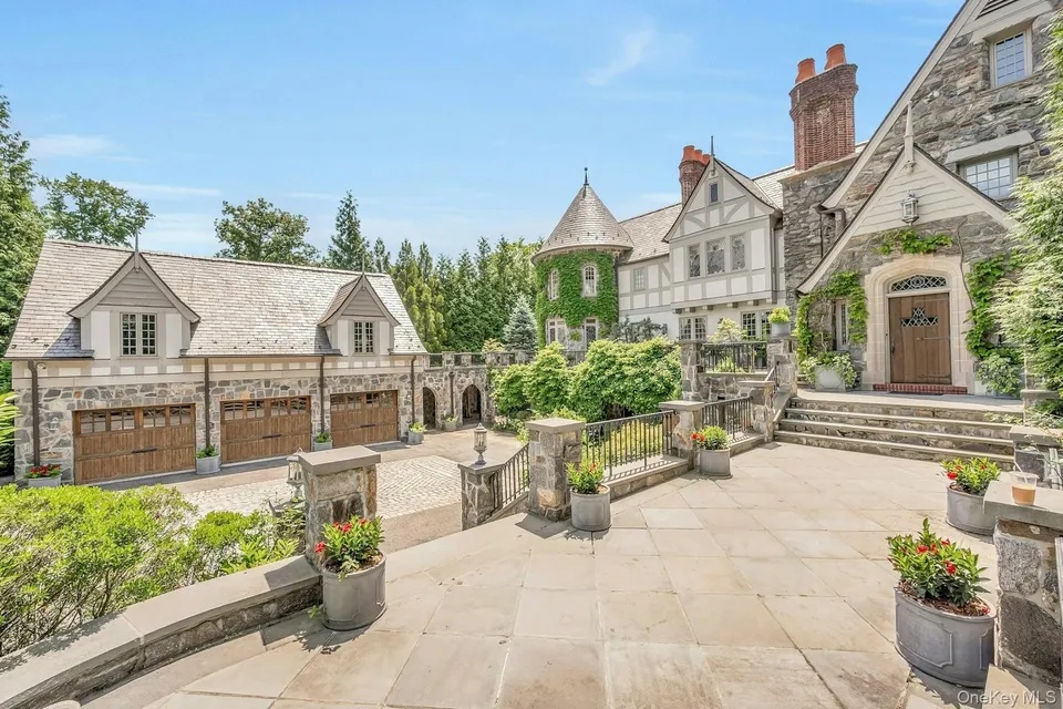 19 Park Drive South, Rye