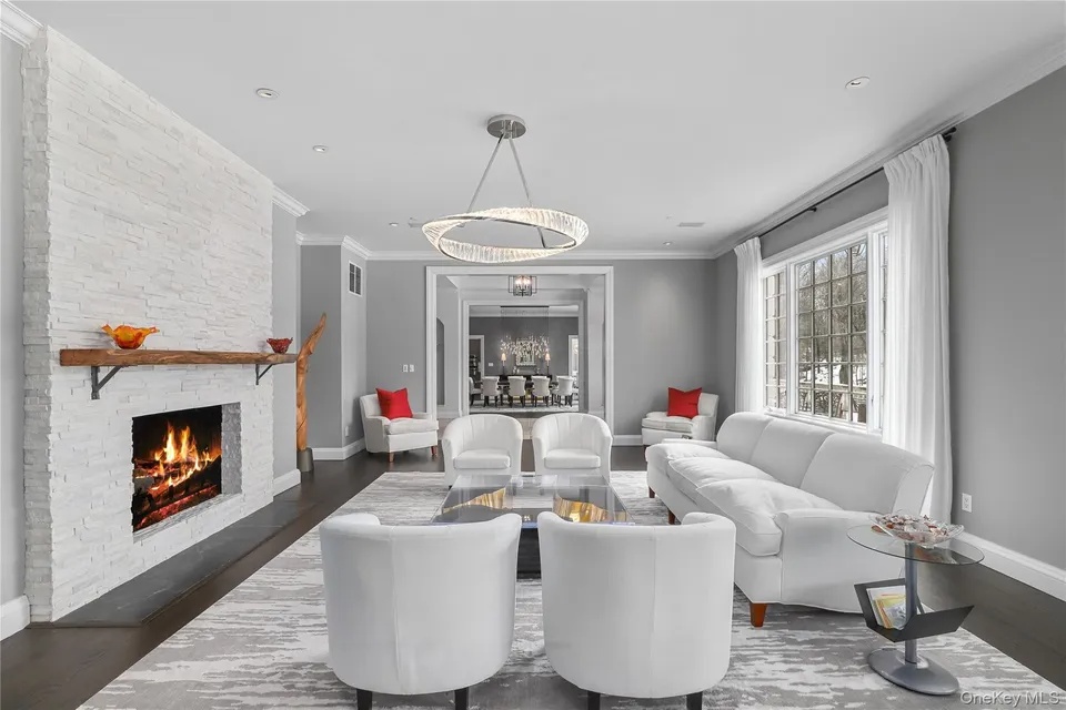1 Laurelwood Court, Rye