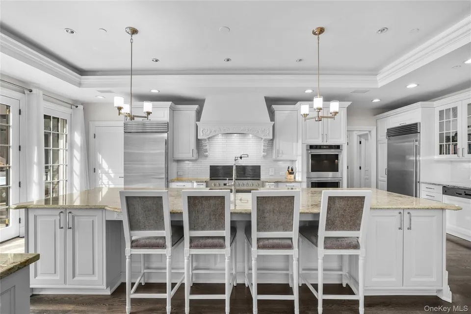 1 Laurelwood Court, Rye