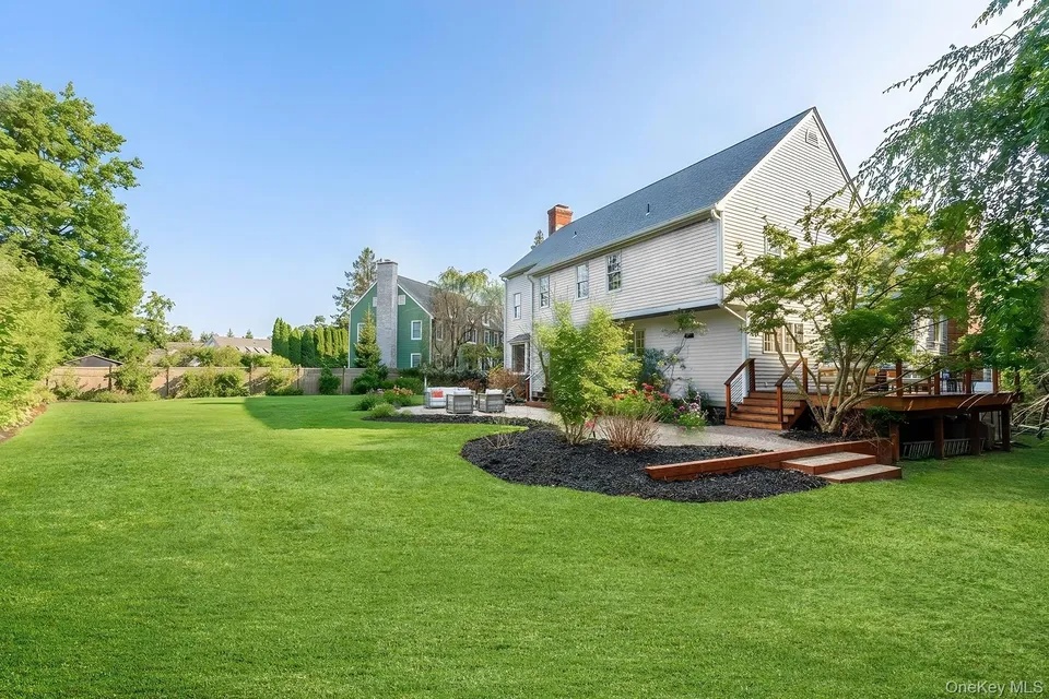 64 Bradford Avenue, Rye