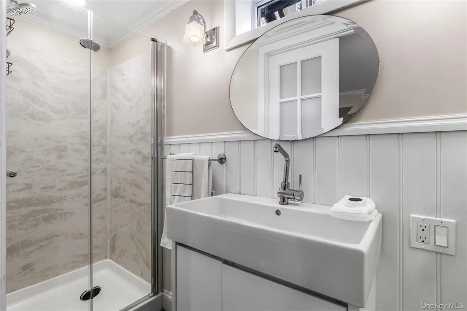 64 Bradford Avenue, Rye