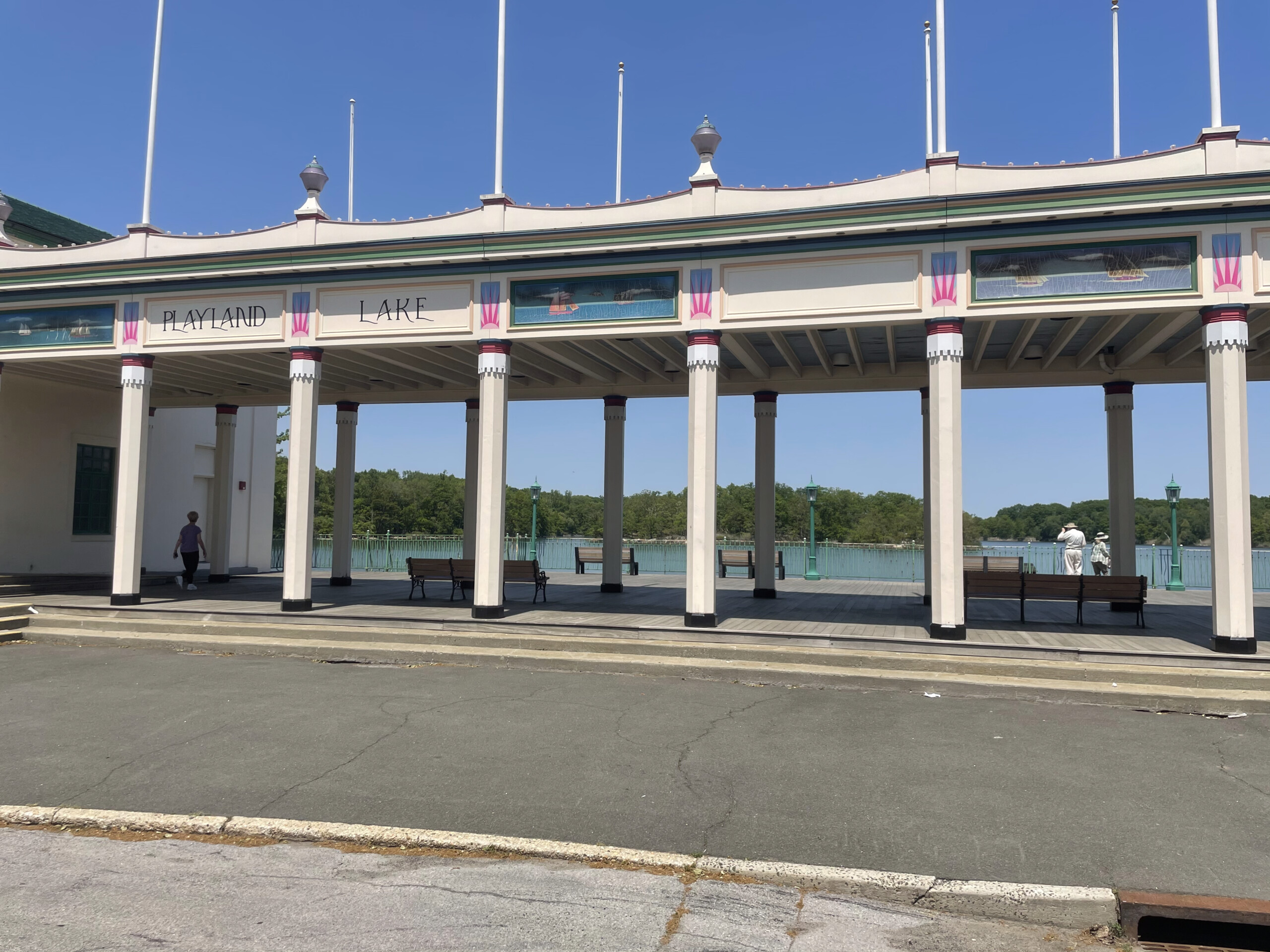 (PHOTO: Playland Lake, behind the Rye Playland amusement park and part of the Edith G. Read Natural Park and Wildlife Sanctuary. Both properties are managed by the Westchester County Department of Parks, Recreation and Conservation. File photo, 2021. Credit: Matt Capaldi.)