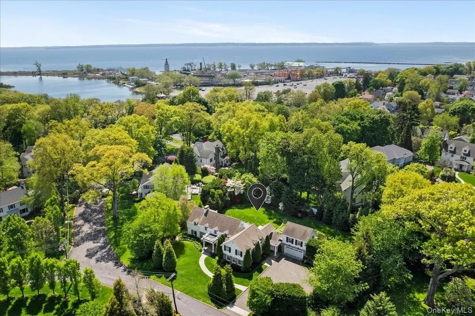 4 Martin Road, Rye